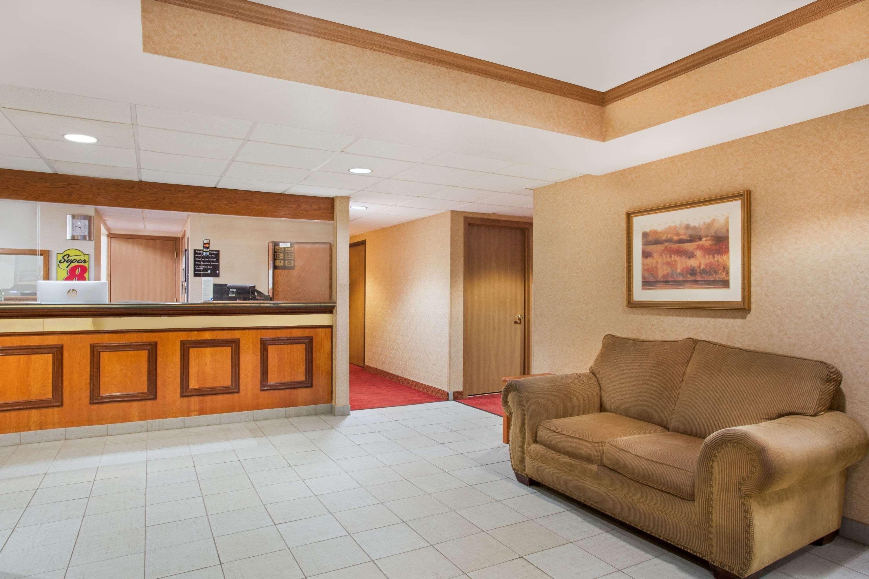 Super 8 By Wyndham Defiance Hotel Exterior foto